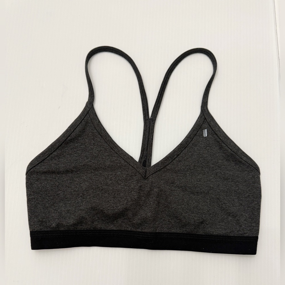 NOBULL V Neck Sports Bra - M